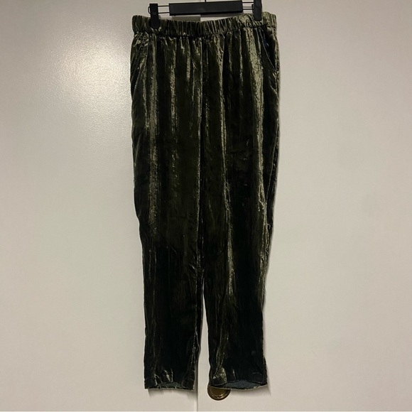 Anthropologie Ett:twa Green Velvet boho|indie Capri Pants Size Small - Picture 2 of 7